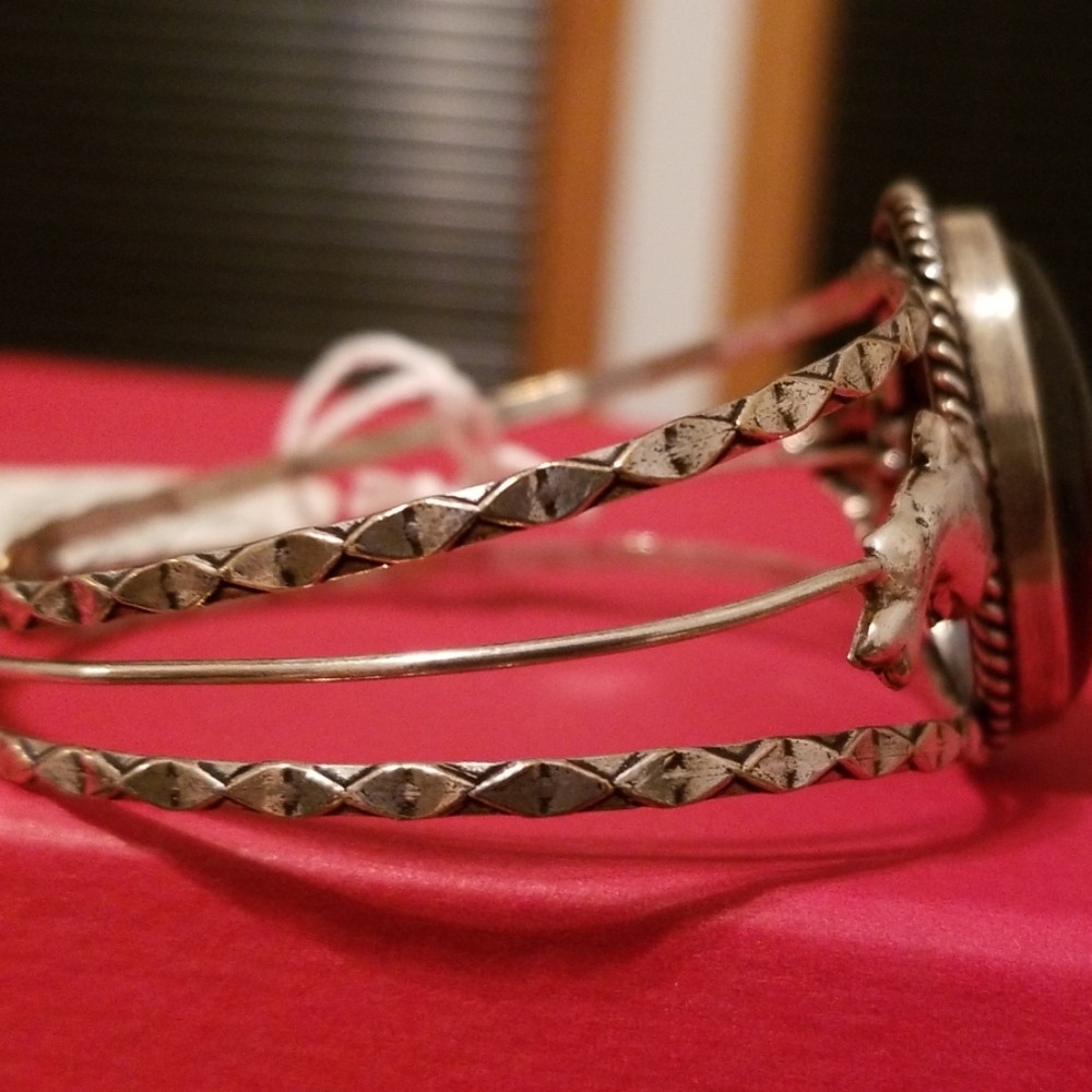 Bangle - Picture 5 of 8